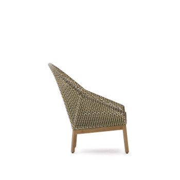 Poltrona Olbia com encosto alto em rattan sintético e madeira maciça de teca 100% certificada FSC.