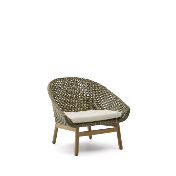 Poltrona Olbia em rattan sintético e madeira maciça de teca 100% certificada pelo FSC.