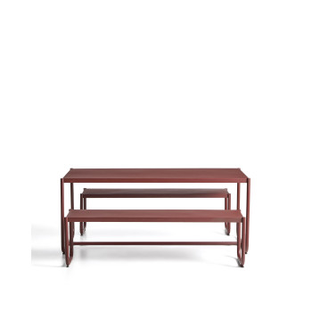 Conjunto Sotil de 2 bancos e mesa em aço galvanizado com acabamento granada, 183 x 83 cm