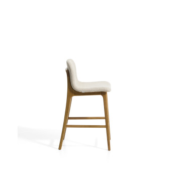 Banqueta Elnor em chenille bege com pés em carvalho maciço com acabamento natural, 65 cm