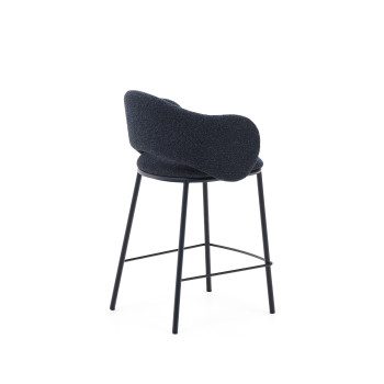 Banqueta Maina em chenille azul e pés de aço com acabamento azul, certificação FSC Mix Credit, 65 cm
