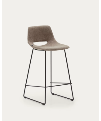Banqueta Zahara com altura de 65 cm. O FORMATO.