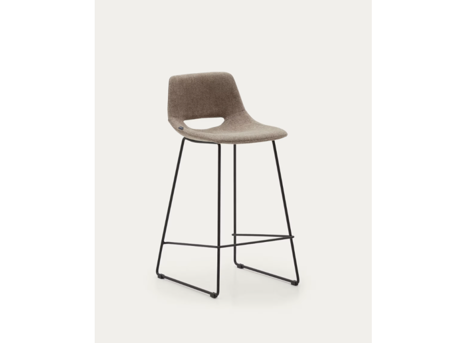 Banqueta Zahara com altura de 65 cm. O FORMATO.