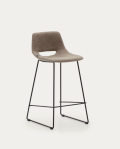 Banqueta Zahara com altura de 65 cm. O FORMATO.