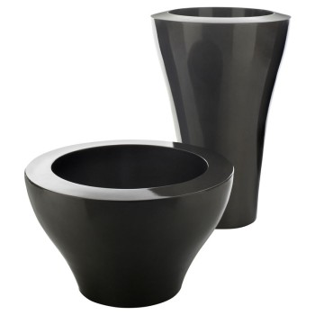 Vaso Serralunga com acabamento laqueado de alta qualidade da dinastia Ming