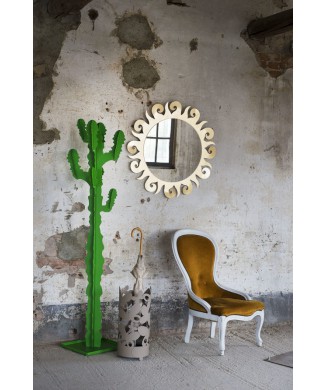 KAKTUSS 2099 KONSTHANTVERK Klädställ