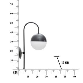 Mörk gatuvägglampa