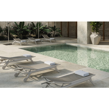 AFRICA solstol från VONDOM-kollektionen