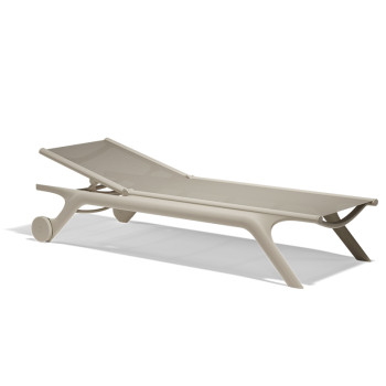 AFRICA solstol från VONDOM-kollektionen
