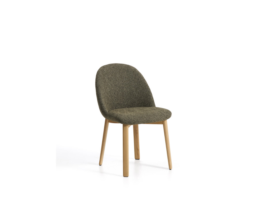 Meila stol i grön chenille och ben i massiv ek med naturlig finish